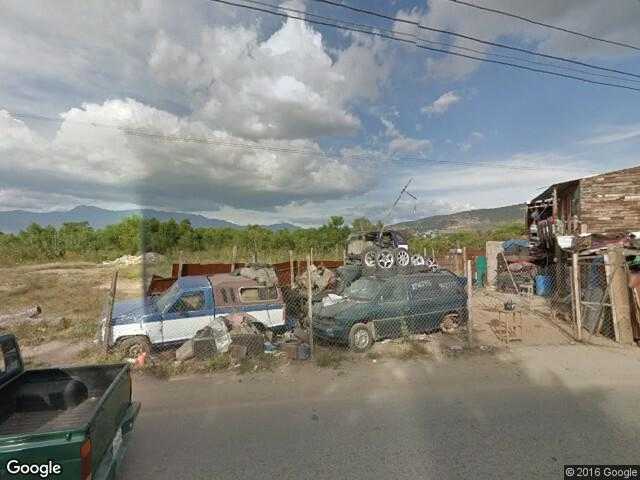 Image of Camino a Xoxocotlán Estacionamiento Tequio, San Antonio de la Cal, Oaxaca, Mexico
