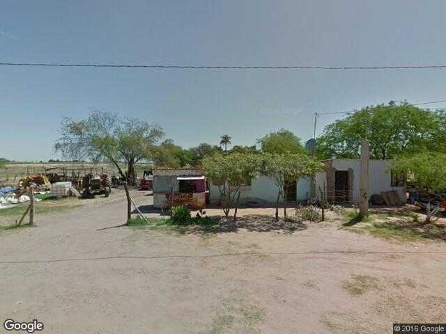 Image of Campo María de la Luz Robles, San Ignacio Río Muerto, Sonora, Mexico